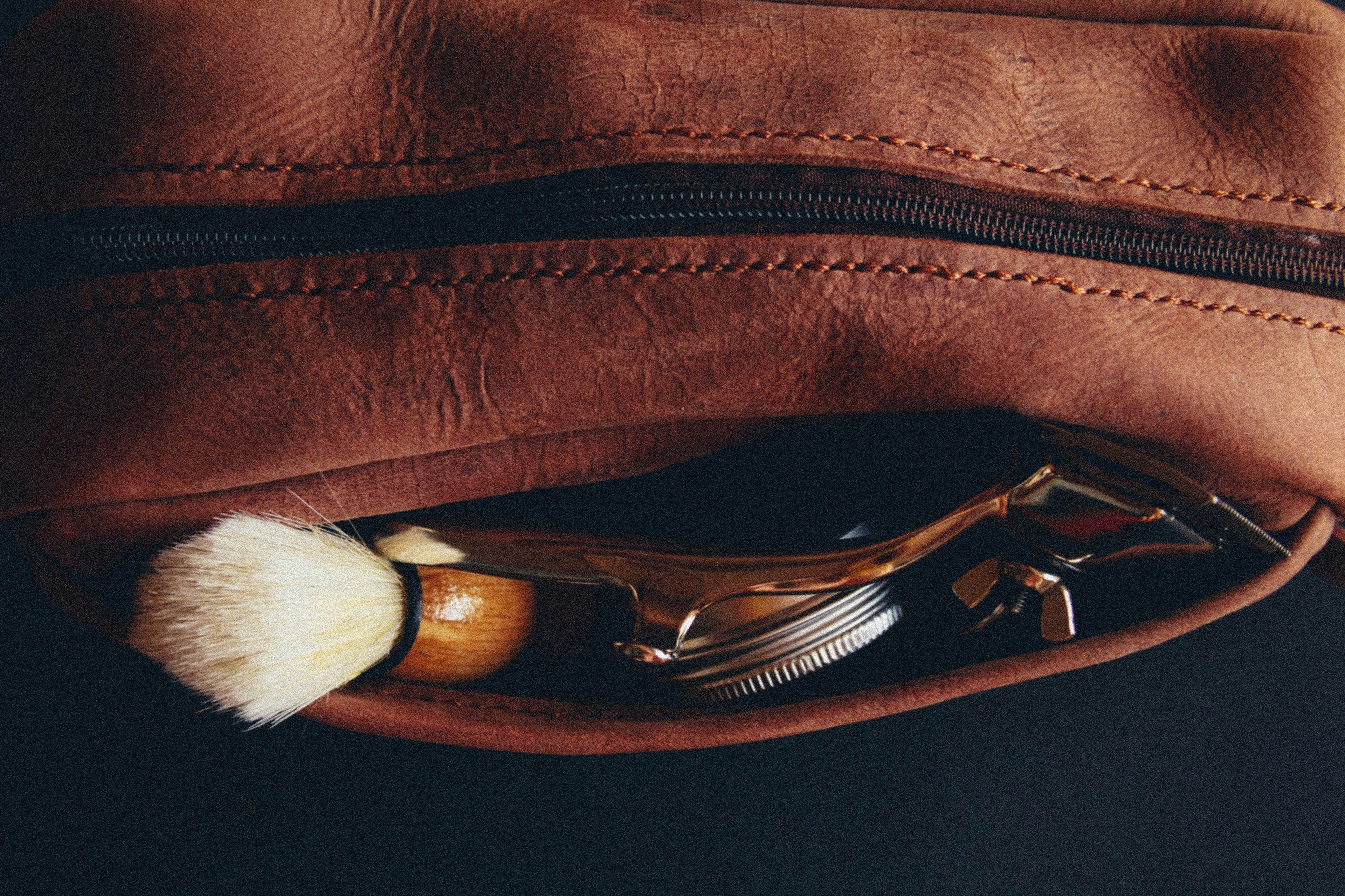 Travel Beauty Organizers: Choosing One for Makeup, Skincare, and Accessories
