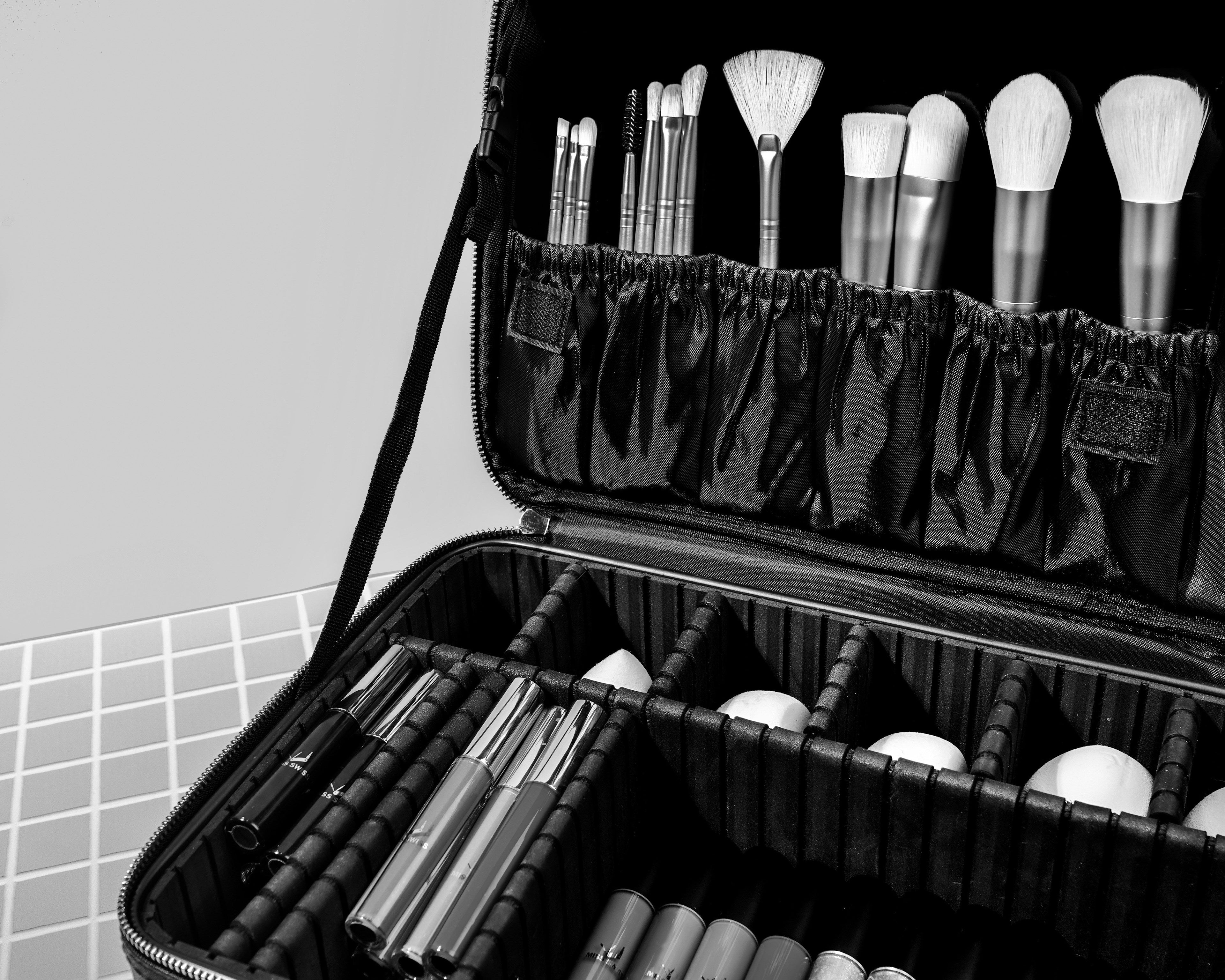 Choosing the Best Makeup Case for Professional Artists