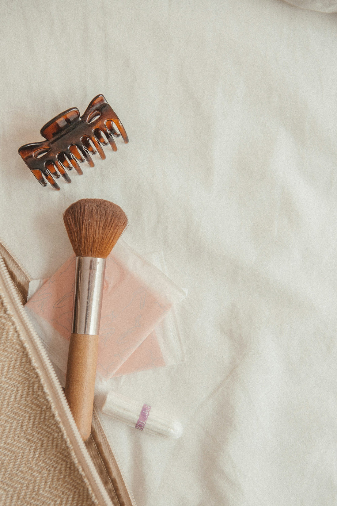 Everyday Cosmetic Storage Habits That Help Keep Products Organized