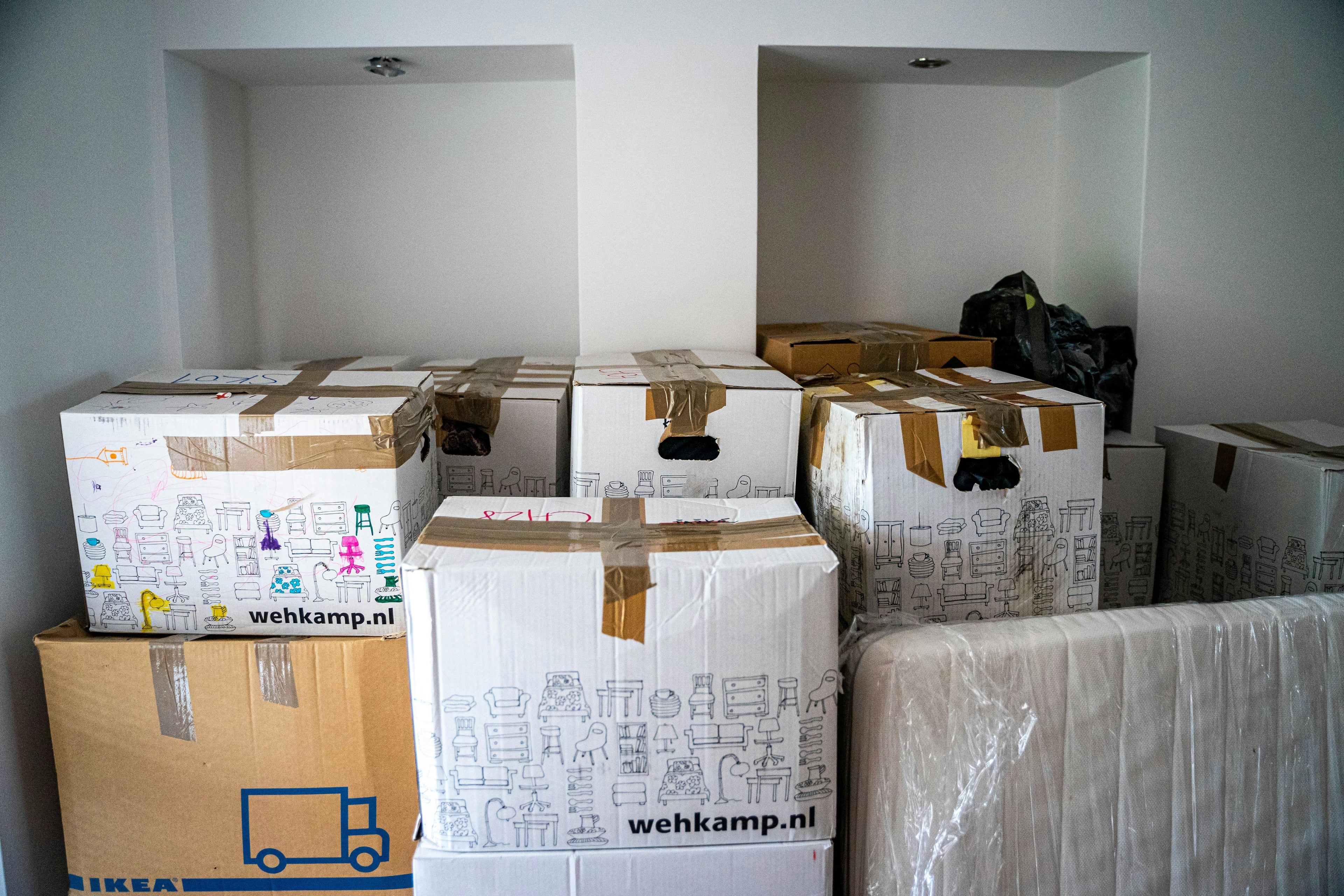How to Pack and Organize Shoes Before Moving to a New Home