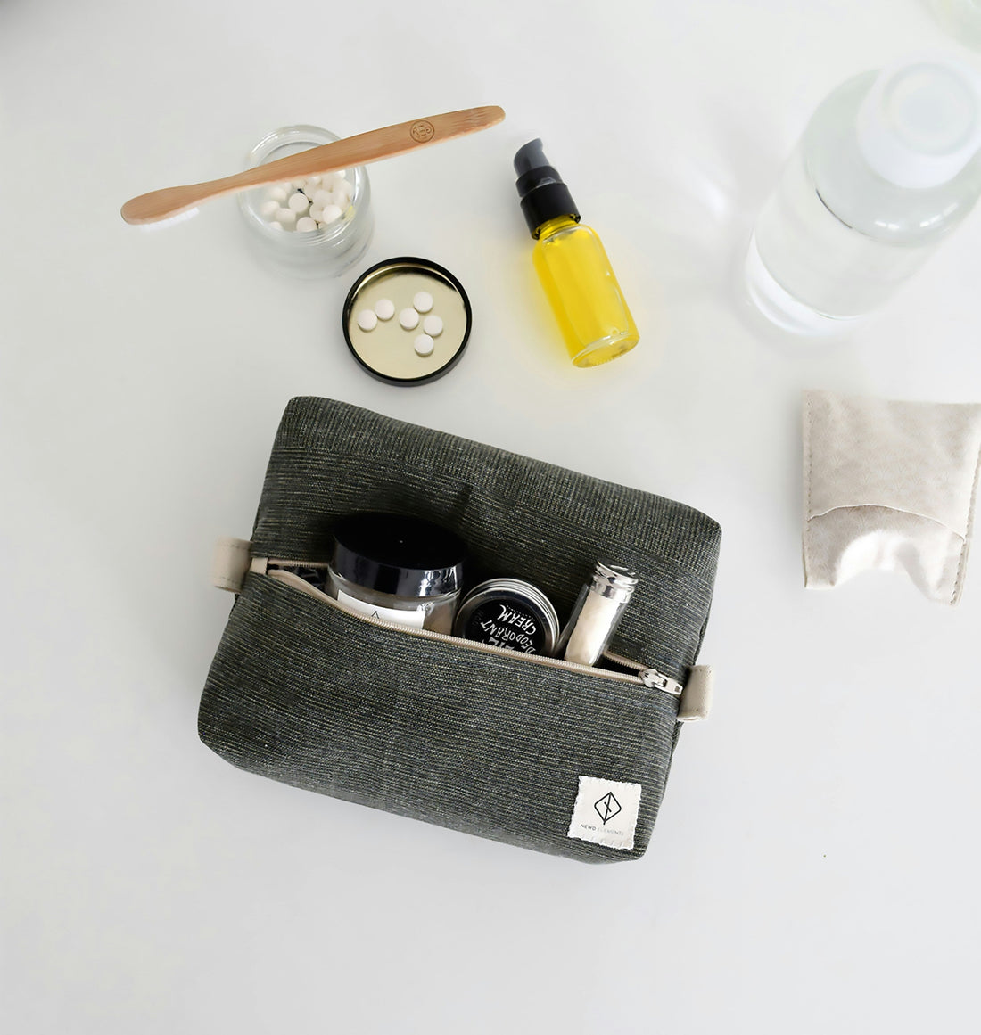 How Hanging Toiletry Bags Help Organize Hotel Bathrooms