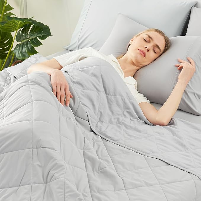 Cozy Bliss Cooling Blanket for Hot Sleepers, Q-Max 0.4 Cooling Comfort King Size, Cold Blankets for Night Sweats Sleeping, Ultra-Cool Lightweight Breathable Summer Blanket for Bed