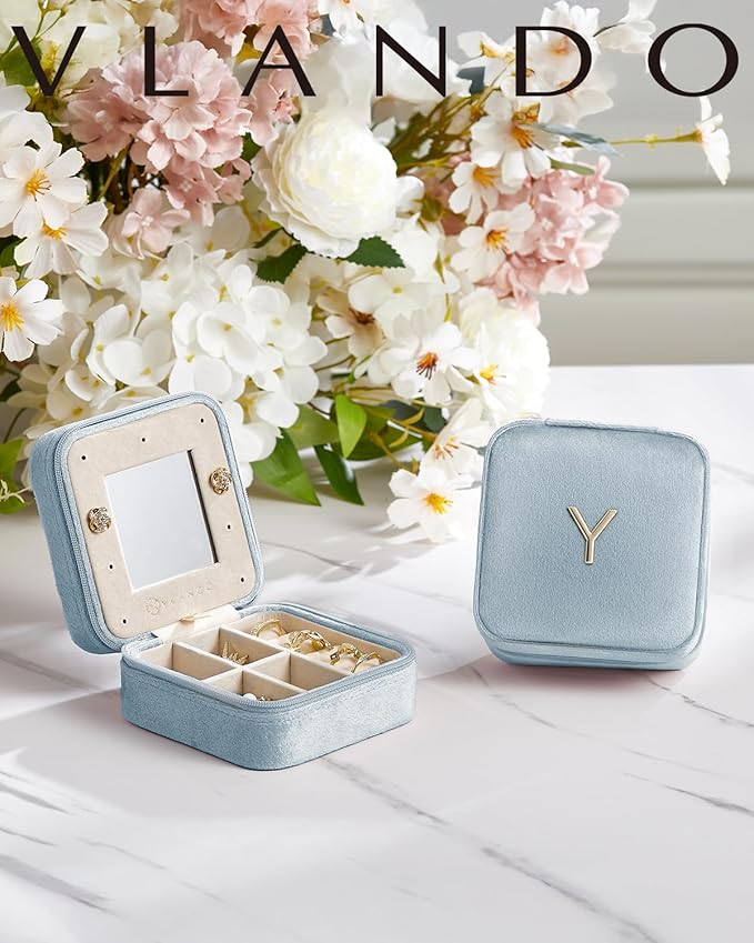 Vlando Preppy Stuff for Teen Girls, Girls Jewelry Box, Teen Girl Chid Gifts Trendy Stuff, Monogrammed Gifts Travel Jewelry Case, Gifts for Teen Girls, Things for Teen Girls - Letter B, Blue